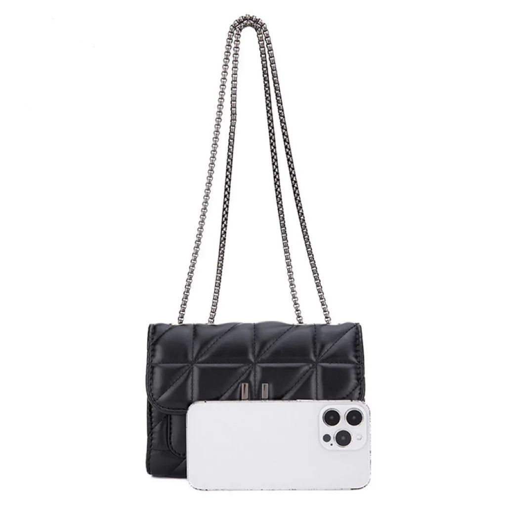 Quilted Crossbody Purse for Women Trendy Ladies Shoulder Bag with Chain Designer Purses