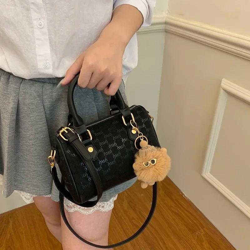 New Trendy Crossbody Purse For Women Luxury Leather Women's Chain Shoulder Bag Ladies Zipper Handbag With Chain Detail