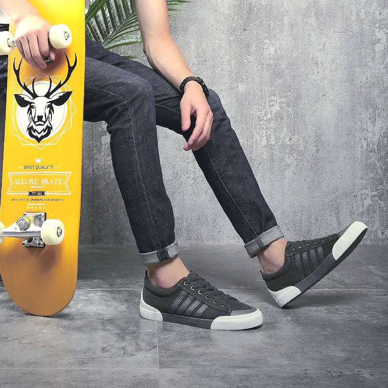 Retro Men's Canvas Sneakers Tenis Sport Running Trainers Breathable Male Student Casual Leisure Flat Skateboar Walking Shoes
