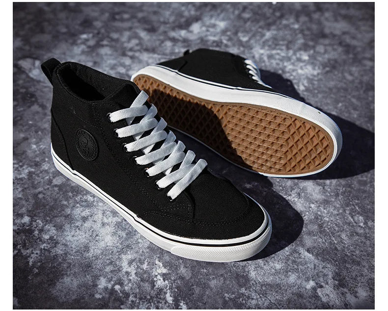 Men's High-Top Canvas Sneakers Slip-On Lace-Up Casual All-Black Basic Skate Shoes for Students Flat Sole Comfortable Sport Shoes