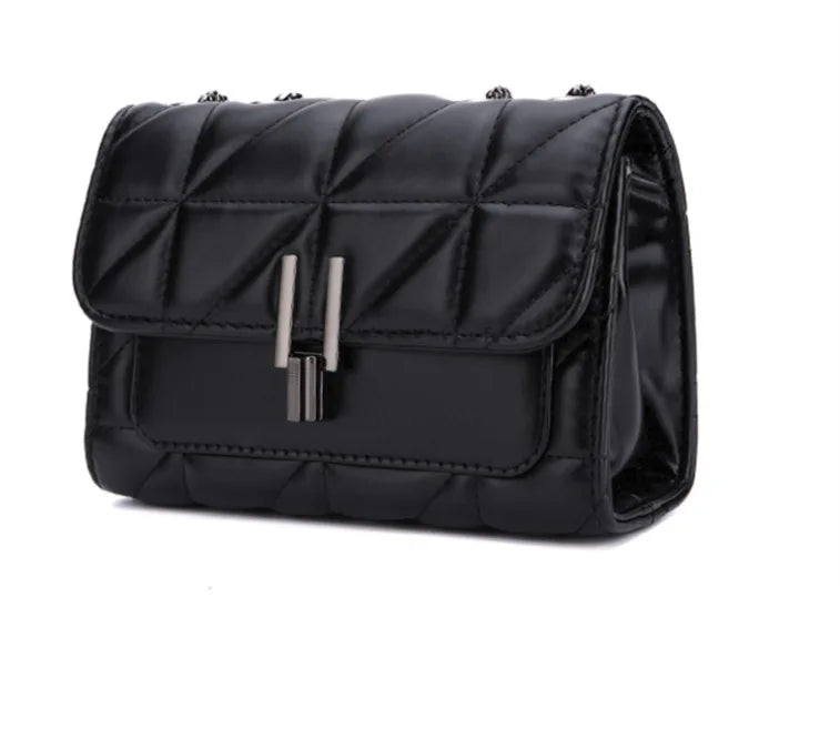 Quilted Crossbody Purse for Women Trendy Ladies Shoulder Bag with Chain Designer Purses