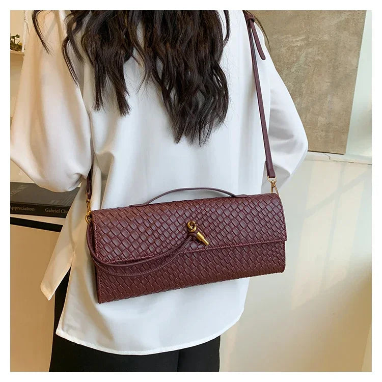 New designer Tote Bag - Elegant Crossbody Leather Purse For Women, Trendy Minimalist Commuter  shoulder bagWith Letter Logo