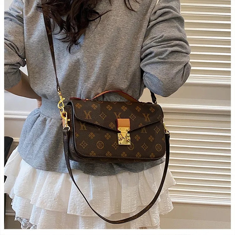 Trendy Women's Crossbody Purse - Designer Leather Shoulder Handbag Tote Bag Stylish Casual Daily Accessory