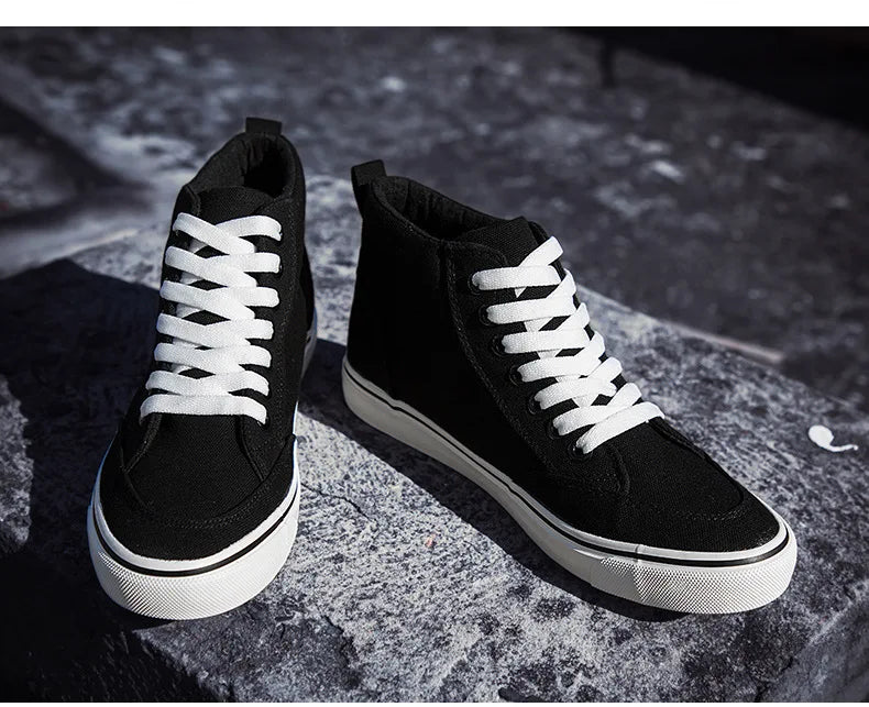 Men's High-Top Canvas Sneakers Slip-On Lace-Up Casual All-Black Basic Skate Shoes for Students Flat Sole Comfortable Sport Shoes