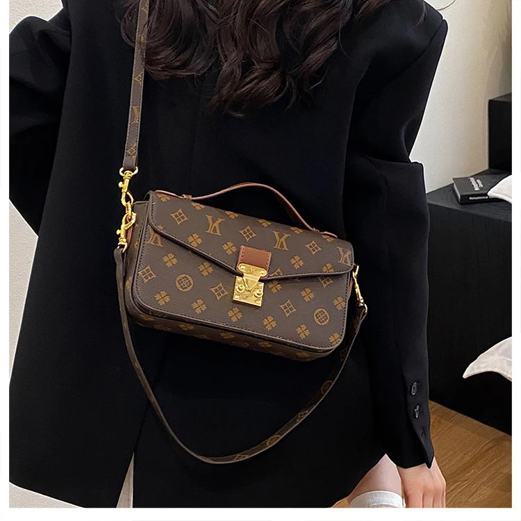 Trendy Women's Crossbody Purse - Designer Leather Shoulder Handbag Tote Bag Stylish Casual Daily Accessory