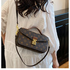 Trendy Women's Crossbody Purse - Designer Leather Shoulder Handbag Tote Bag Stylish Casual Daily Accessory