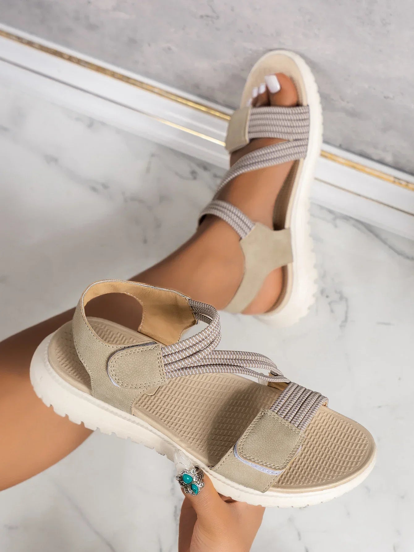 High Quality Brand Women's Sandals Hot Selling 2025 Summer New Elastic Band Fashionable Flat Casual Outdoor Sandals for Women