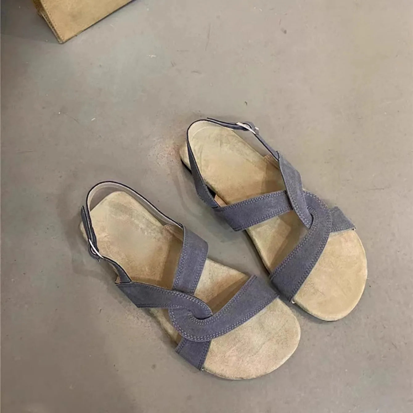 2025 New Summer Barefoot Leather Flat Sandals for Women Men Shoe with New MInimalist Soft Sole Light Weight Sandalias De Mujer