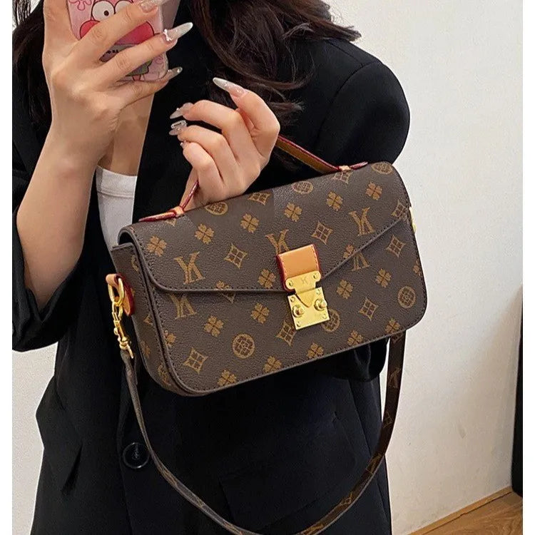 Trendy Women's Crossbody Purse - Designer Leather Shoulder Handbag Tote Bag Stylish Casual Daily Accessory