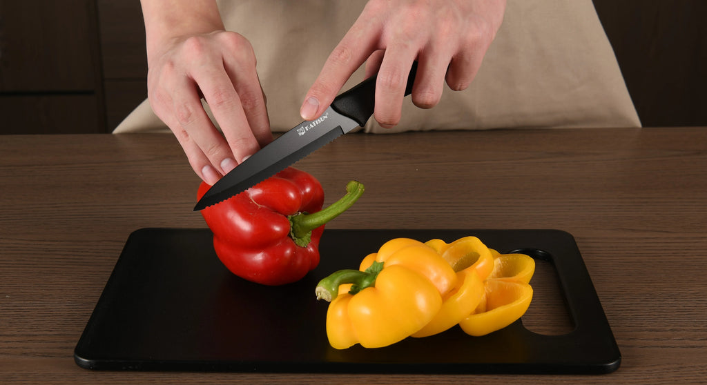 16 Pieces Carbon Steel Kitchen Knife Block Set with Cutting Board, Inner Sharpener, and 6 Steak Knives, Dishwasher Safe