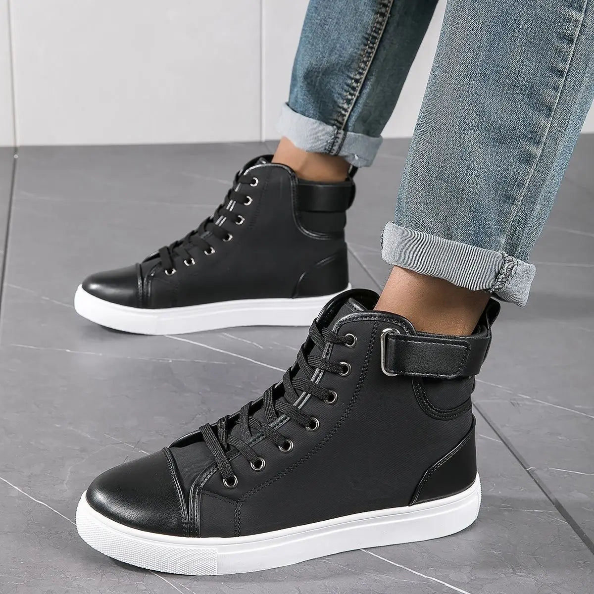 2025 Men Sneakers Men Leather Skateboarding Shoes Male Thick Bottom Non-Slip Student High-Top Sport Shoes Hombre Mens Footwear